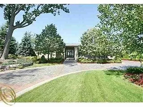 5357 Trillium Ct photo 1