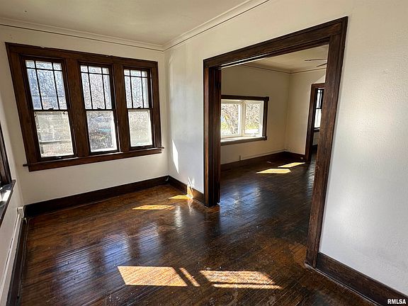 5th image of 3605 W Lincoln Ave