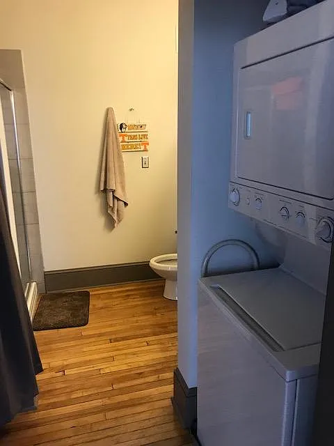 Studio, 700 sqft, $1,850 — Photo 3