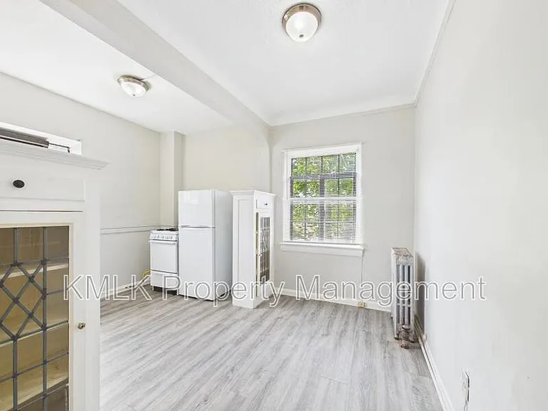 1352 Kenilworth Ave — Photo 14