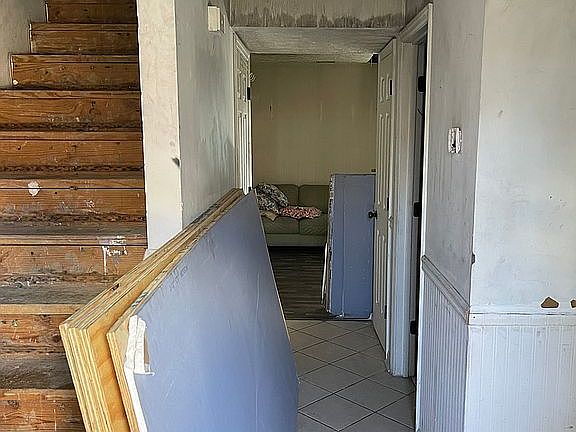 2nd image of 1658 Foxhaven Dr APT 9