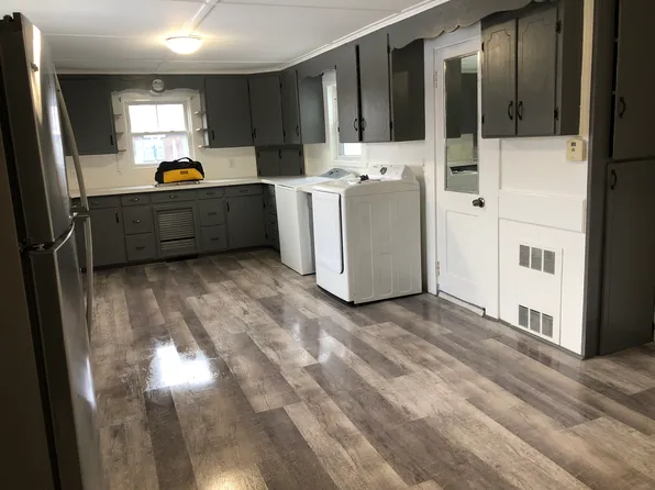 31 High St #1, South Berwick, ME 03908