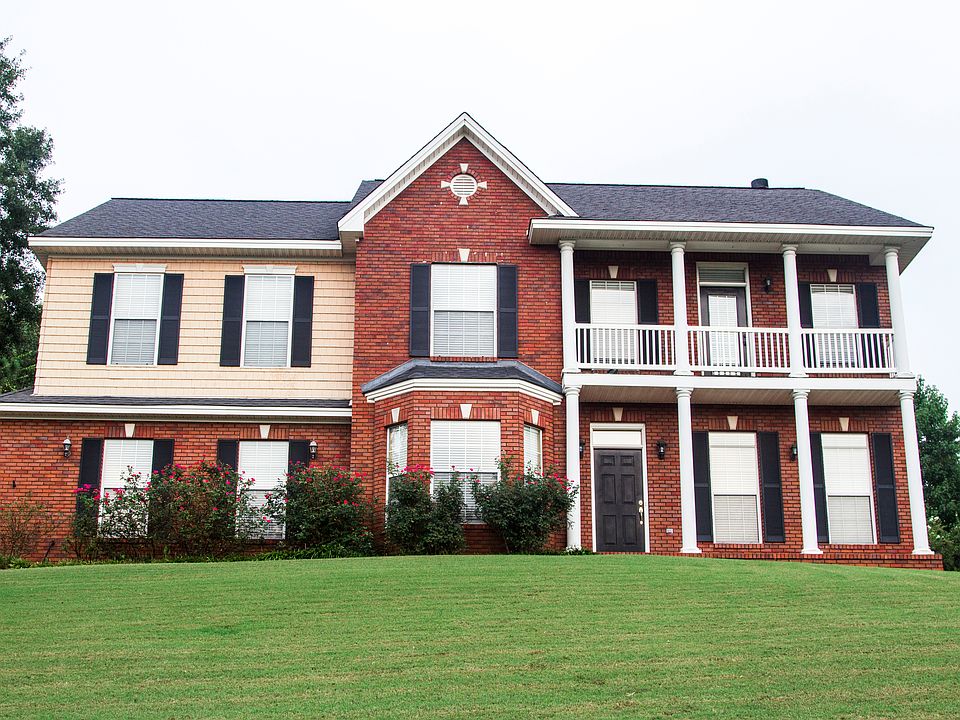 1st image of 712 Fountain Ln