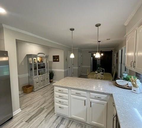 5th image of 2069 Kilbirnie Dr