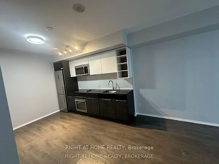 68 Shuter St #1507 — Photo 12