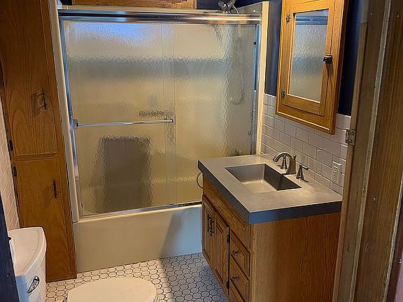 4th image of 1020 S F St