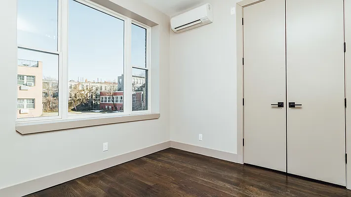 Rented by Nooklyn NYC LLC | media 6