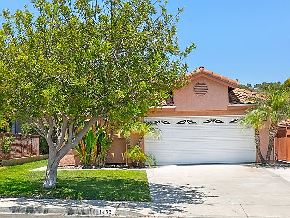 2nd image of 1452 Oakcreek Ln