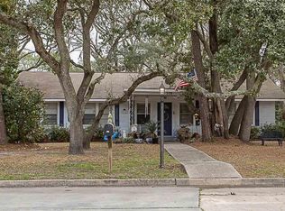 308 Calhoun Rd, Myrtle Beach, SC 29577