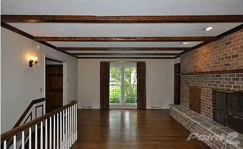 8603 Esslinger Court Family Room