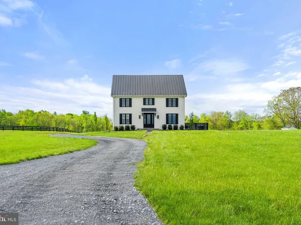 2850 Chattins Run Ln, Delaplane, VA 20144