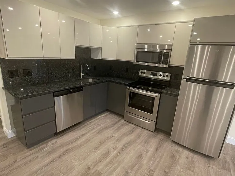 1046 Commonwealth Ave #8 — Photo 3