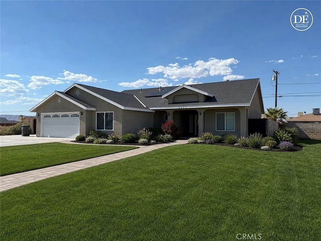 3 bed, 2.5 bath, 1796 sqft, $2,350 — Photo 3