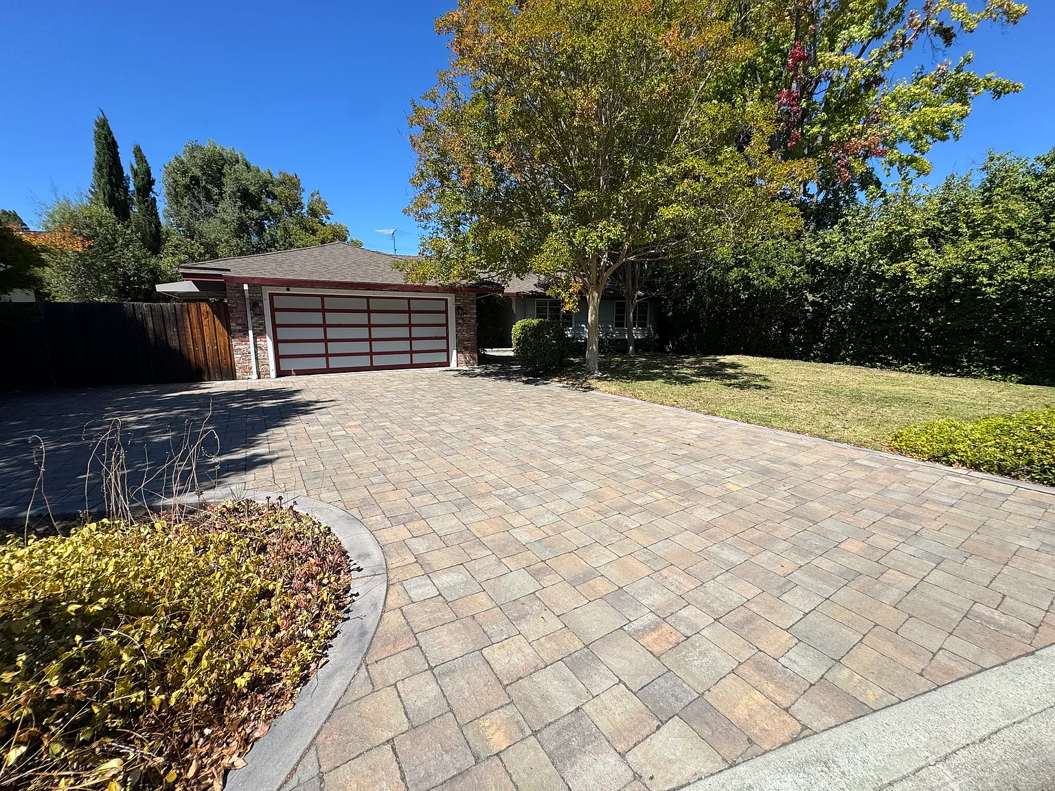 3 bed, 1636 sqft, $7,200 — Photo 4