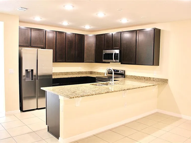 4723 Coral Castle Dr — Photo 4