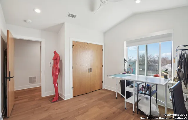 310 Clay St #11 — Photo 30