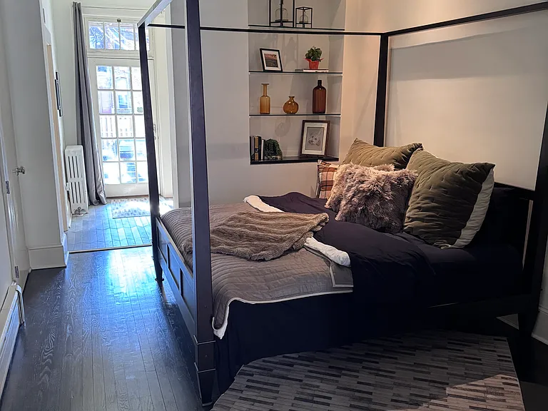 1724 Corcoran St NW #B — Photo 8