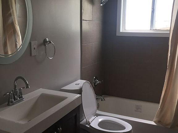 5th image of 4535 Santo Tomas Dr APT 02