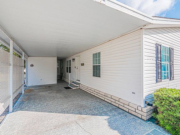 3rd image of 131 Pine Ridge Rd