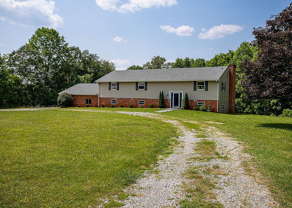 1st image of 111 Scenic Dr