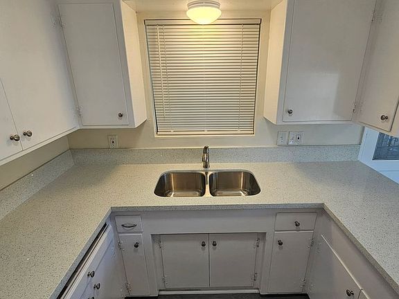 5th image of 1656 W 259th St #1658-A