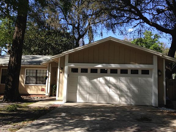 2nd image of 8045 Voltaire Ct E