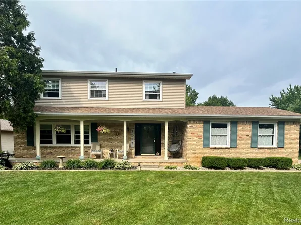5143 N Georgetown Rd, Grand Blanc, MI 48439