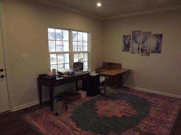 4th image of 2141 Cresswell Dr