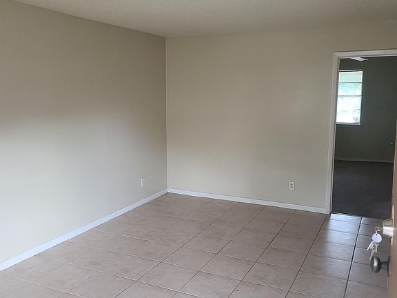 2nd image of 619 Brookside Dr