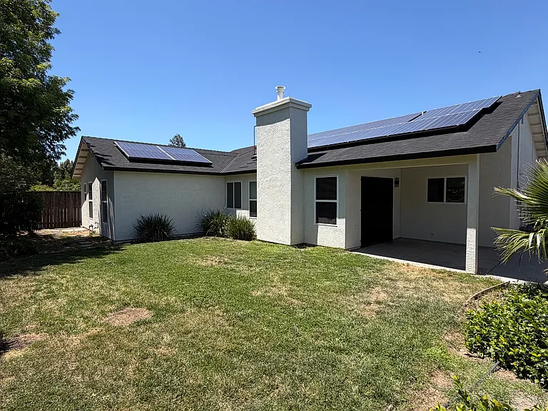 426 Wawona Ct — Photo 9