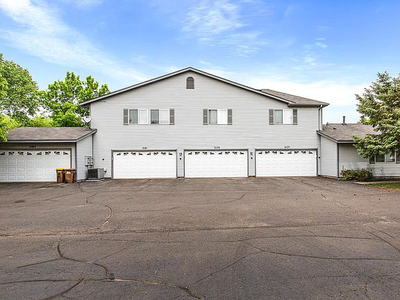 5th image of 3179 Manitou Dr #11