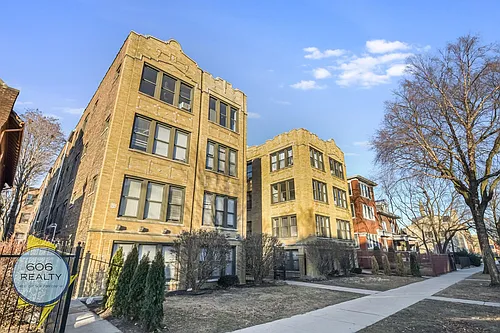 Hyde Park Apartments Photo 1