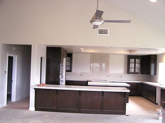 4th image of 7597 Aloe Ct