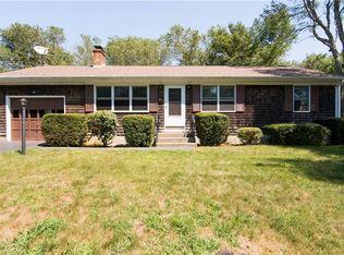 44 Holly Cir, Tiverton, RI 02878