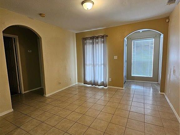 2nd image of 2928 McCormack Dr