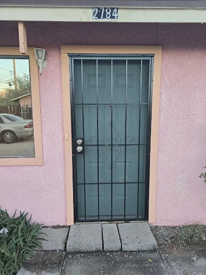 2 bed, 1.0 bath, 744 sqft, $1,225 — Photo 3
