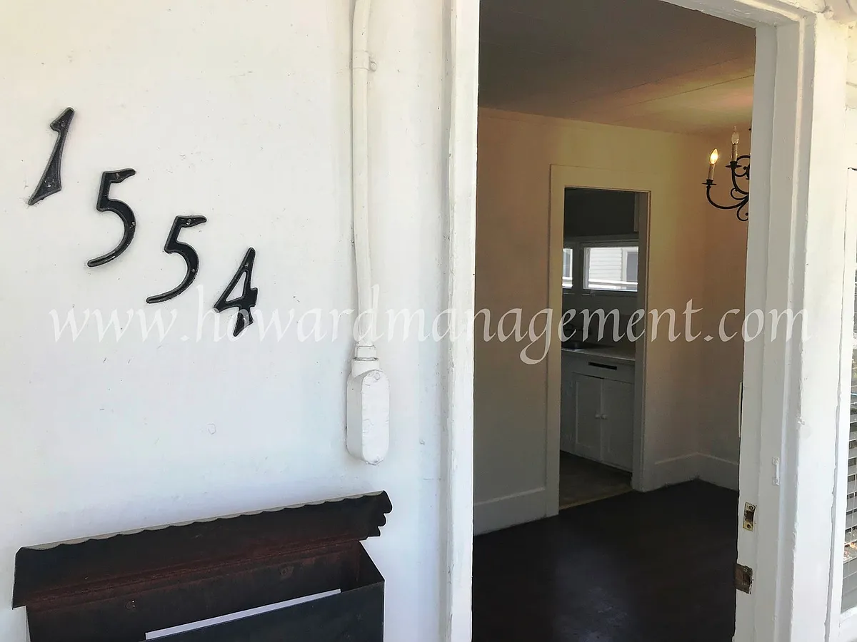 Building Photo - 00551RI