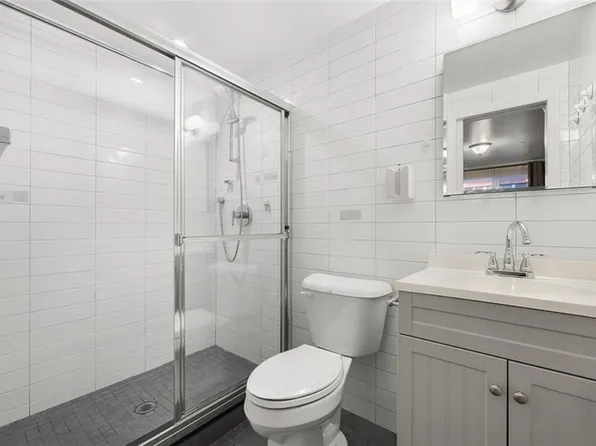 2133 Haring Street image 8 of 9