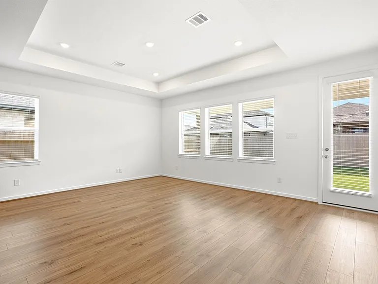 9723 Avalon View Dr — Photo 16
