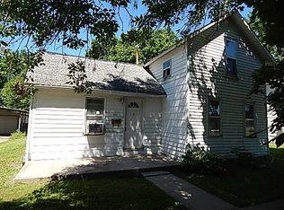 627 3rd St, Perry, IA 50220