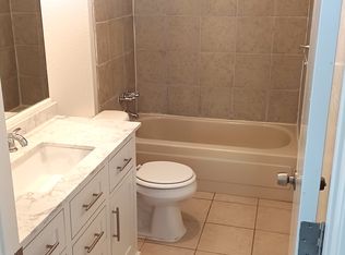 20590 Nisqually Rd, Apple Valley, CA 92308