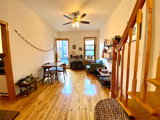 Rented by Harris Philip NYC | media 34