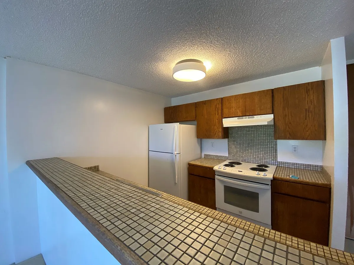 Building Photo - 55 S Judd St #802