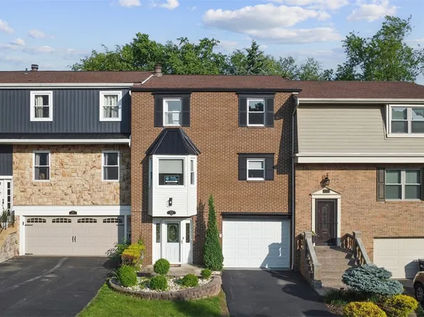 304 Canterbury Dr, Coraopolis, PA 15108