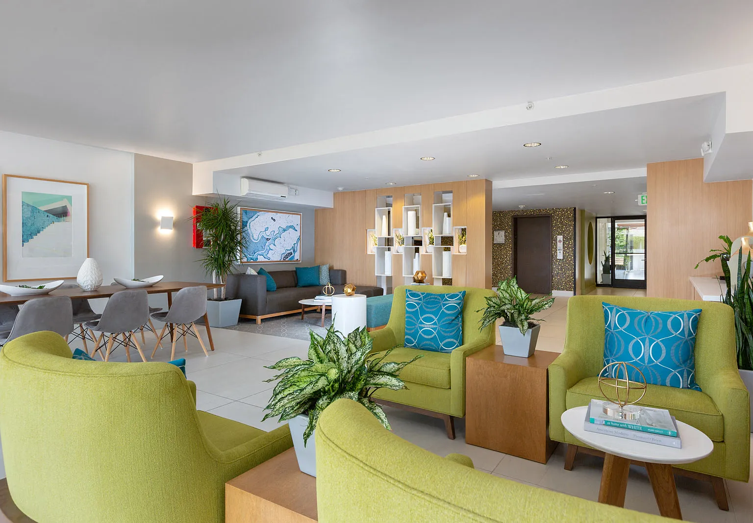 Palo Alto Place — Photo 1