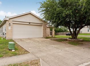 340 Feathergrass Dr, Buda, TX 78610