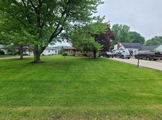 39313 Chestnut Ridge Rd, Elyria, OH 44035