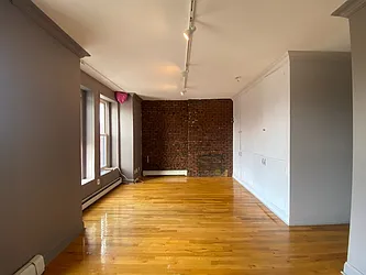 Rented by BR Edwards Associates Inc