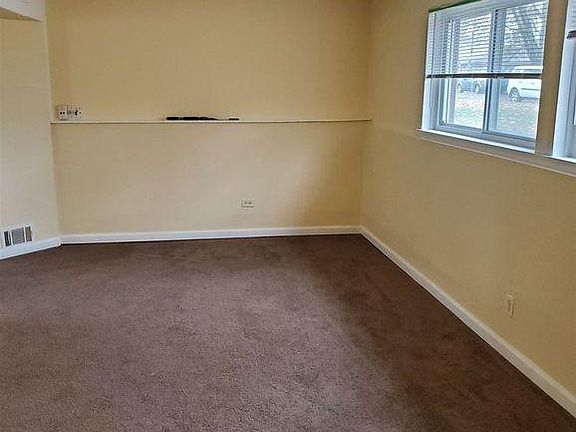 3rd image of 5601 Clippert St