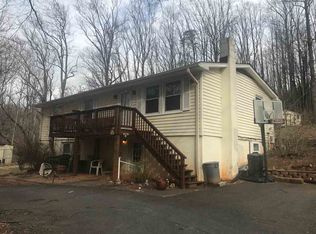 413 Rocky Hollow Rd, Charlottesville, VA 22911